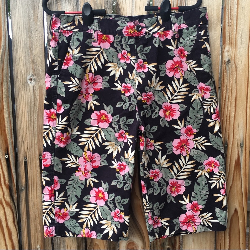 Levi’s Straight Chino Shorts Floral Print